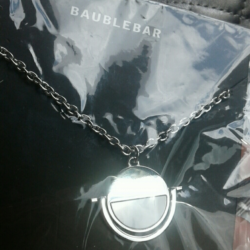Necklace - Picture 3 of 3